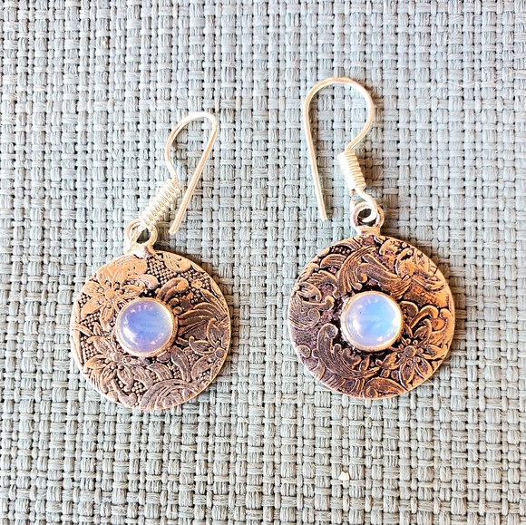 ***$15 Sale*** New Opal Opalite Silver Earrings. - Picture 5 of 12